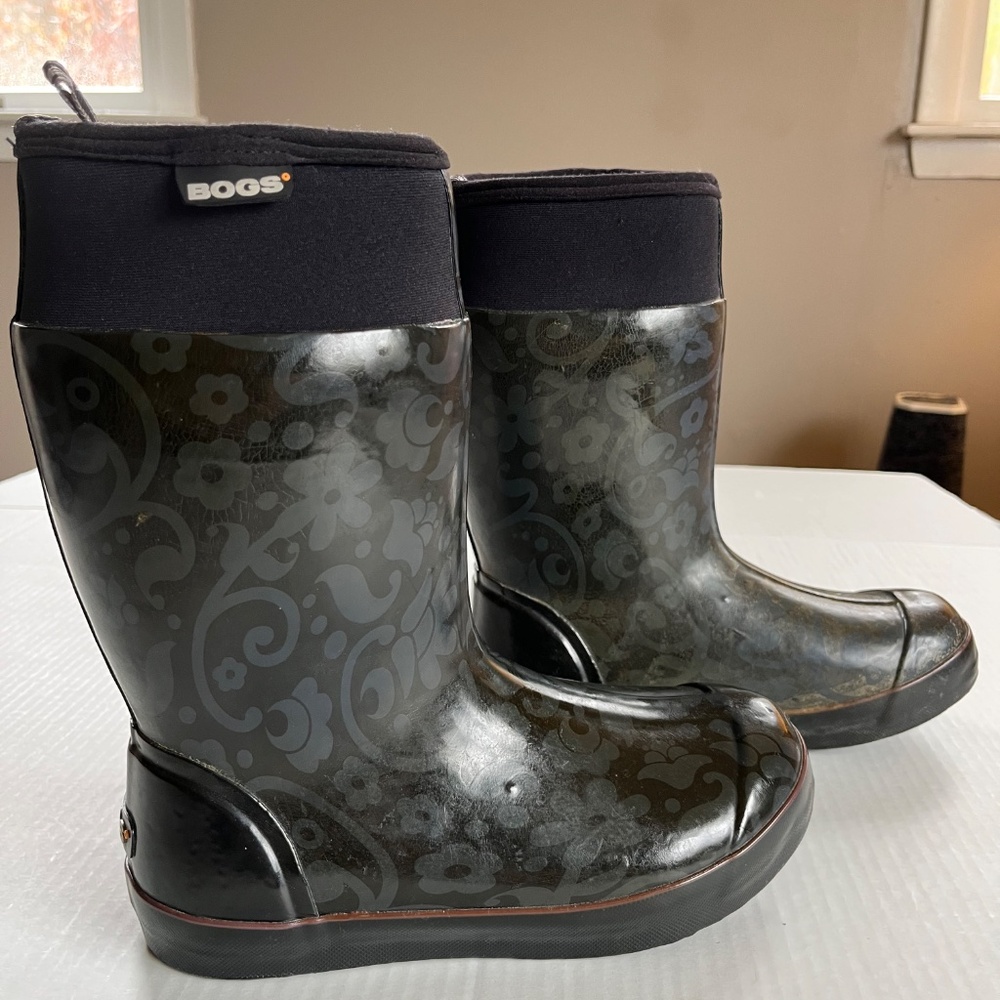 Bogs Womens US 6 Taylor Corsage‎ Black Boots Pull On Non Slip Rubber Waterproof
